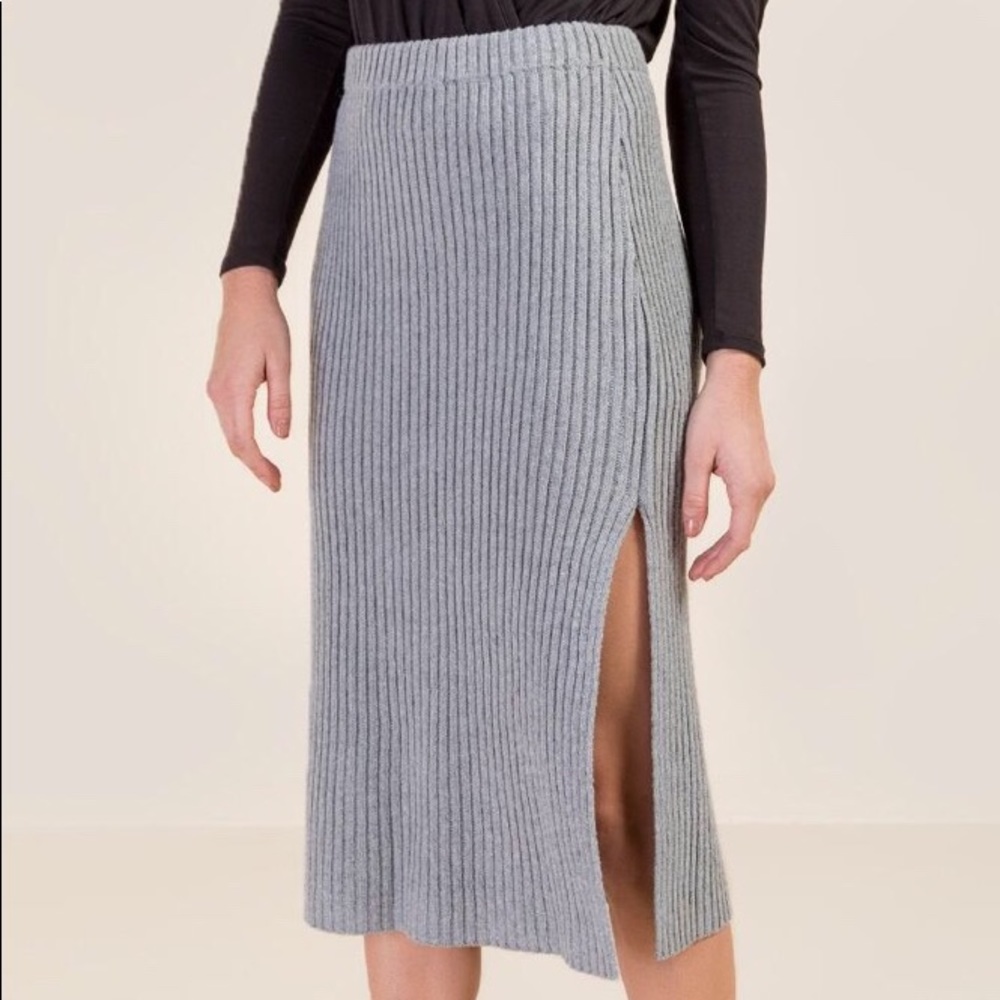 NEVER WORN Francesca’s Sweater Pencil Skirt